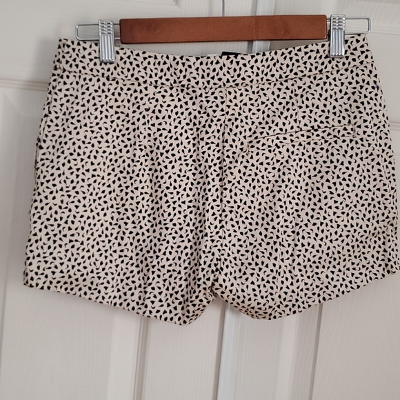 Shorts - Picture 4 of 4